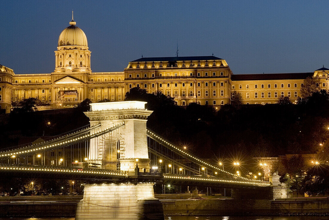 Chain Bridge and Buda Castle at dusk, Budapest, Hungary