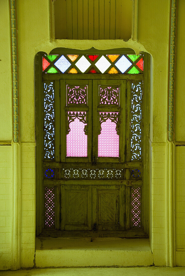 Window in old Caf Palace, Seyun, Wadi Hadramawt, Yemen