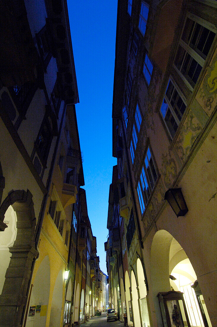 Lauben alley, Bolzano Lauben at night, House facades in the old town of Bolzano, Bolzano, South Tyrol, Italy