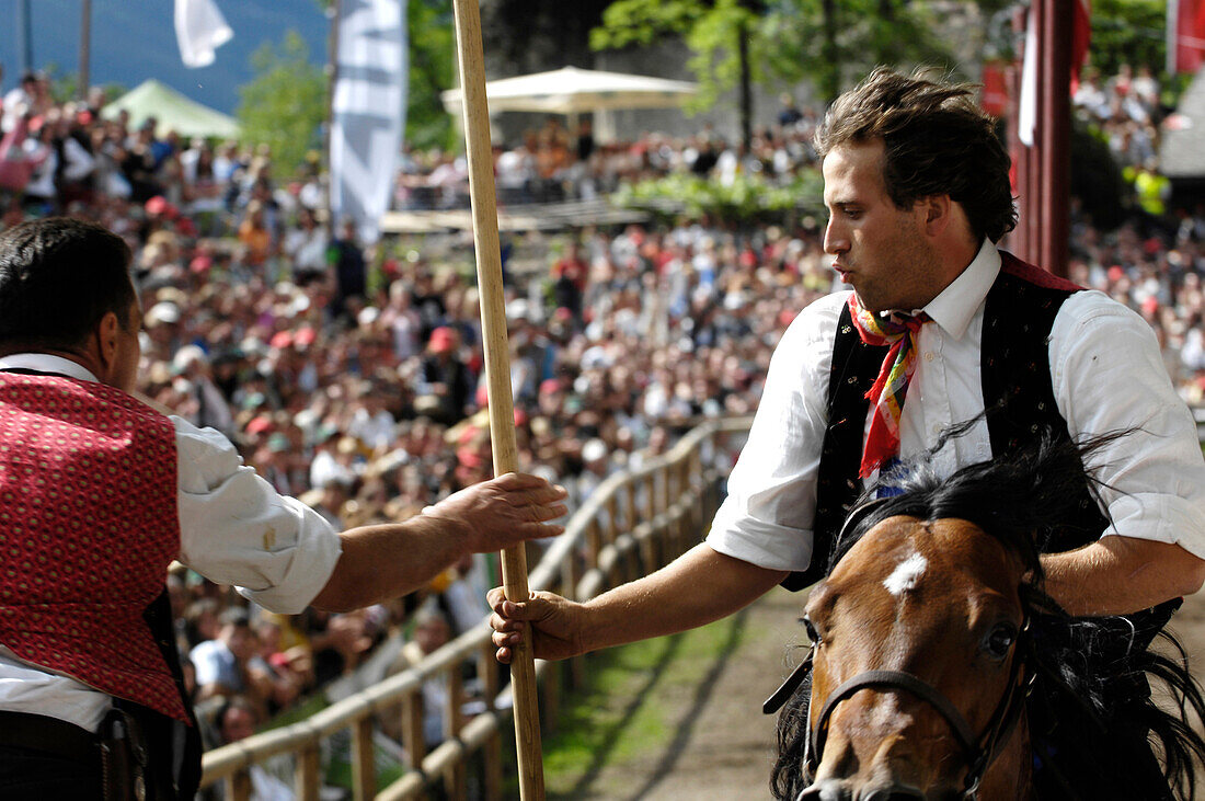 Turnierspiele, Oswald von Wolkenstein Ritt, Veranstaltung 2007, Schloß Prösels, Südtirol, Italien