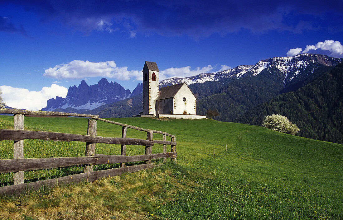 Kapelle St. Jakob, Villnößtal, Dolomiten, Südtirol, Italien
