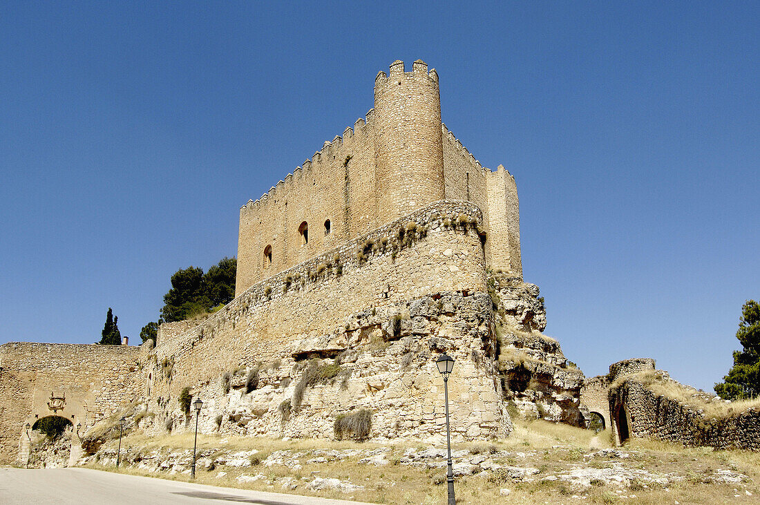 Marques de Villena Castle (now Parador Nacional, a state run hotel), Alarcon. Cuenca province, Castilla-La Mancha, Spain