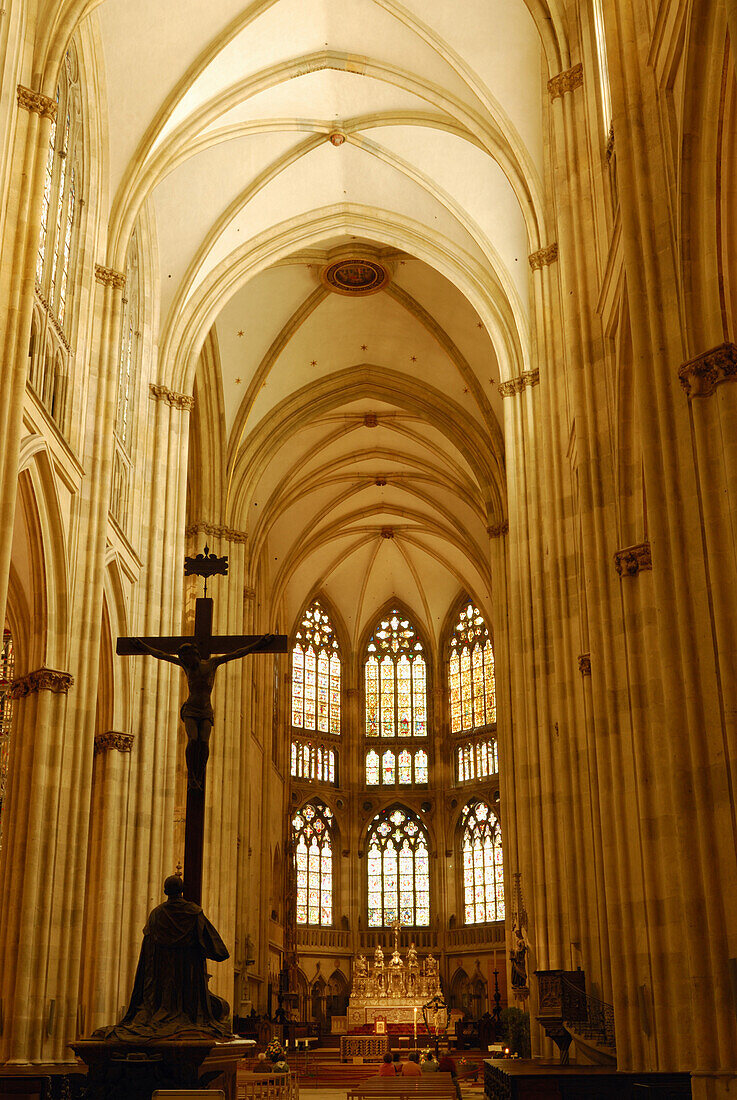 Inside the nave, Regensburg Cathedral, Regensburg, Upper Palatinate, Bavaria, Germany