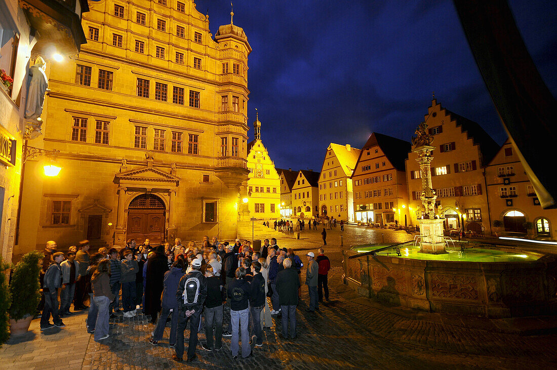 Marktplatz mit Rathaus, Rothenburg ob der Tauber, Mittelfranken, Bayern, Deutschland