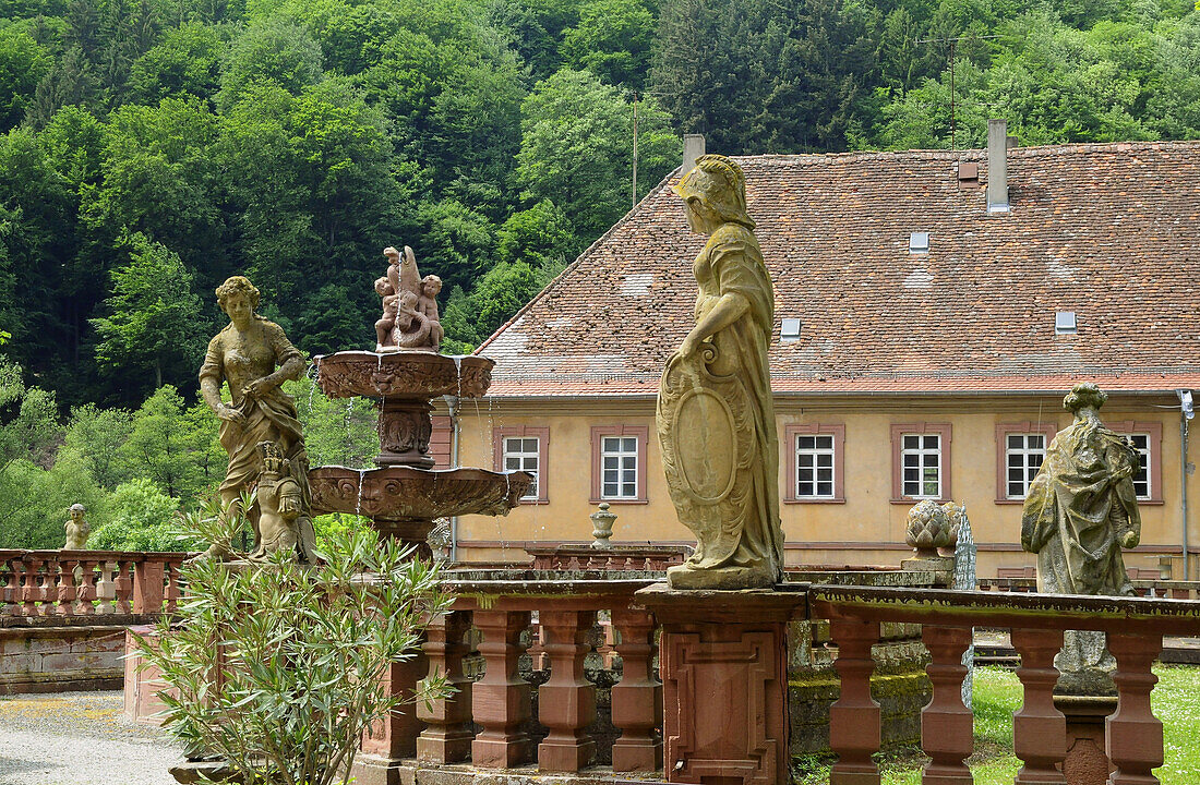 Kloster Bronnbach im Taubertal, Wertheim, Baden-Württemberg, Deutschland