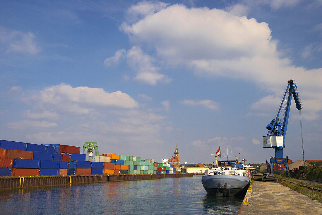 Binnenhafen, Dortmund, Ruhrgebiet, Nordrhein-Westfalen, Deutschland