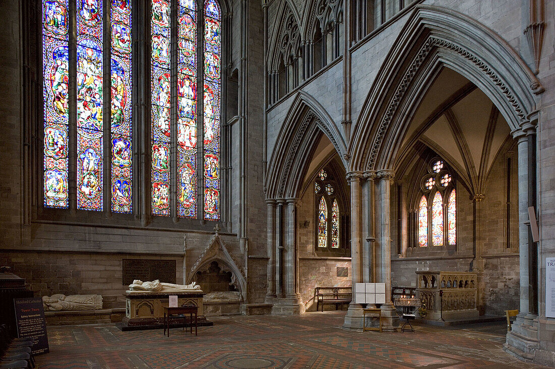 Hereford, cathedral of St Ethelbert, interior, 12th-14th century, Herefordshire, UK