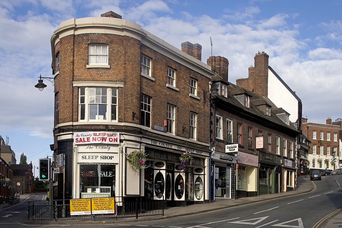 Shrewsbury, High Street, typical buildings, Shropshire, UK