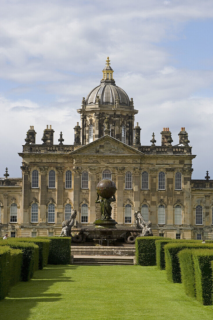 Castle Howard, by Sir John Vanburgh, and Nicholas Hawksmoor, for Charles Howard, 1699, baroque style, North Yorkshire, UK