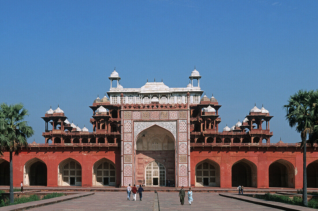 India, Uttar Pradesh, Agra, Sikandra, Sikander Lodi mausoleum, 1613