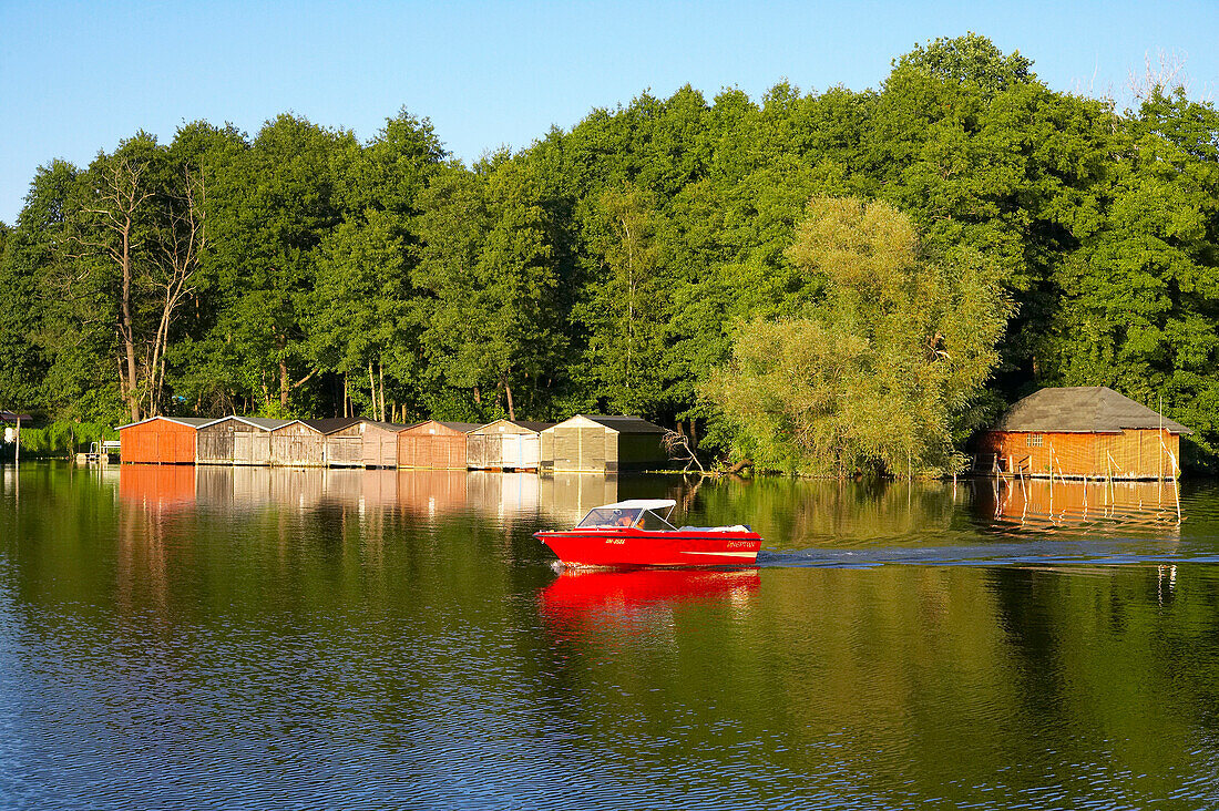 with the houseboat  on the 'Templiner Gewässer', Templin, Brandenburg, Germany, Europe