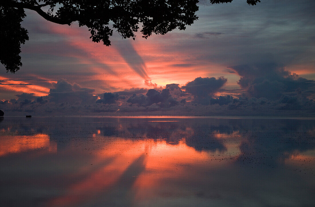 Sonnenuntergang in Palau, Mikronesien, Palau