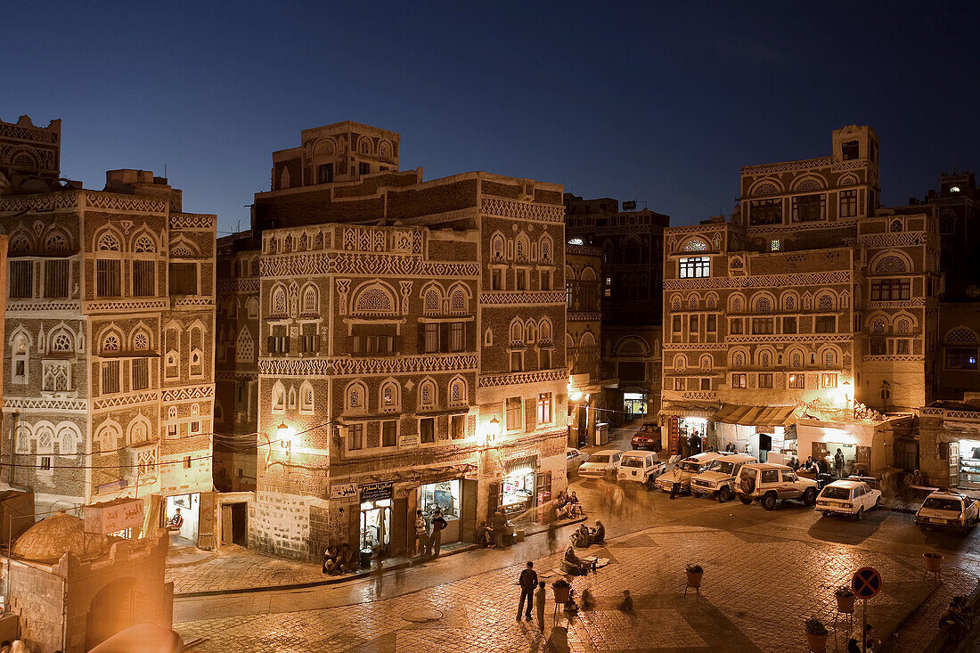 The entrance at Bab al Yemen, into the Old City of Sanaa, at dusk, Yemen