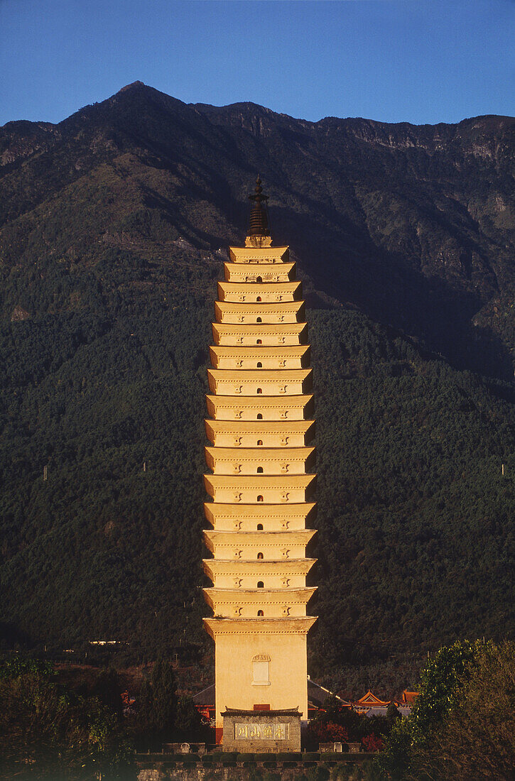 Three pagodas and cangshan mountains, dali, yunnan, China