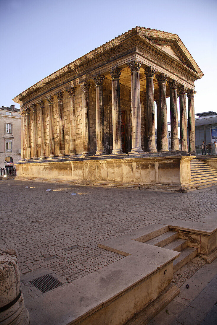 Maison Carrée, roman temple. Nîmes. Provence. France.