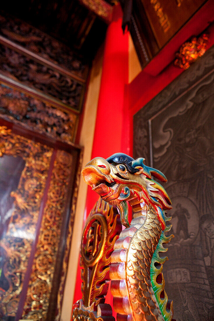 Drachen Skulptur im Matsu Tempel, Tainan, Taiwan, Asien