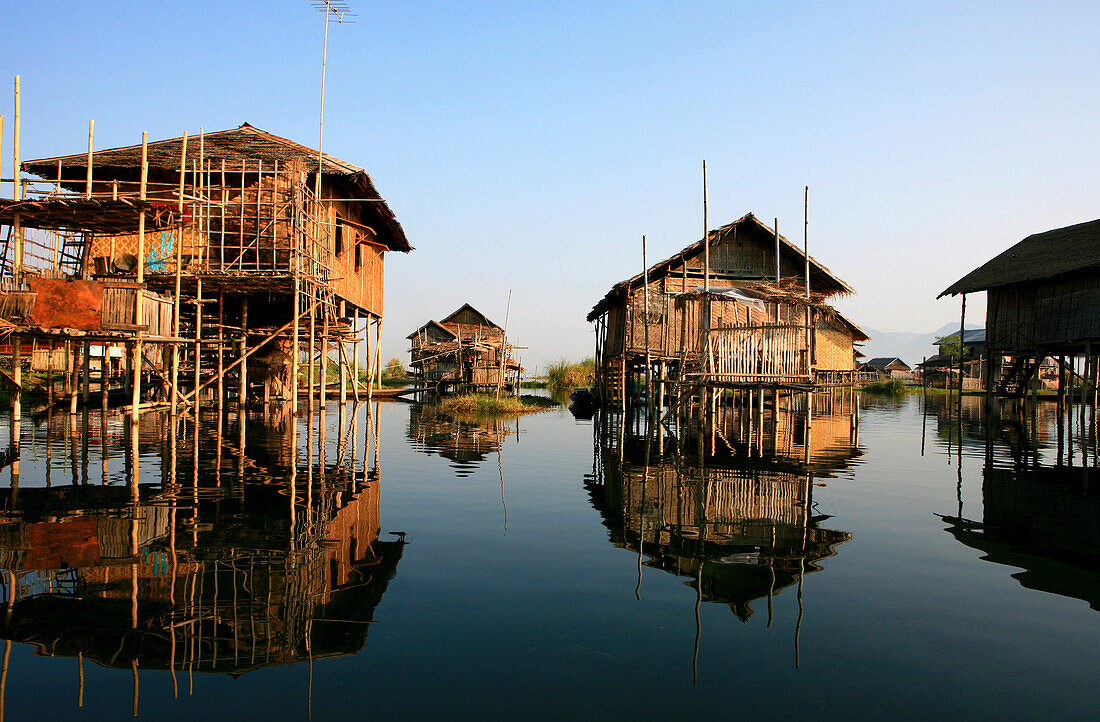 Pfahlbautendorf der Intha, Inle See, Shan Staat, Myanmar, Birma, Asien