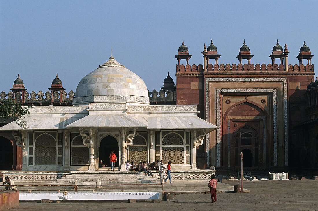 India, Uttar Pradesh, Fatehpur Sikri, Jami Masjid Great Mosque, Shrine of Sheikh Salim Chistis tomb