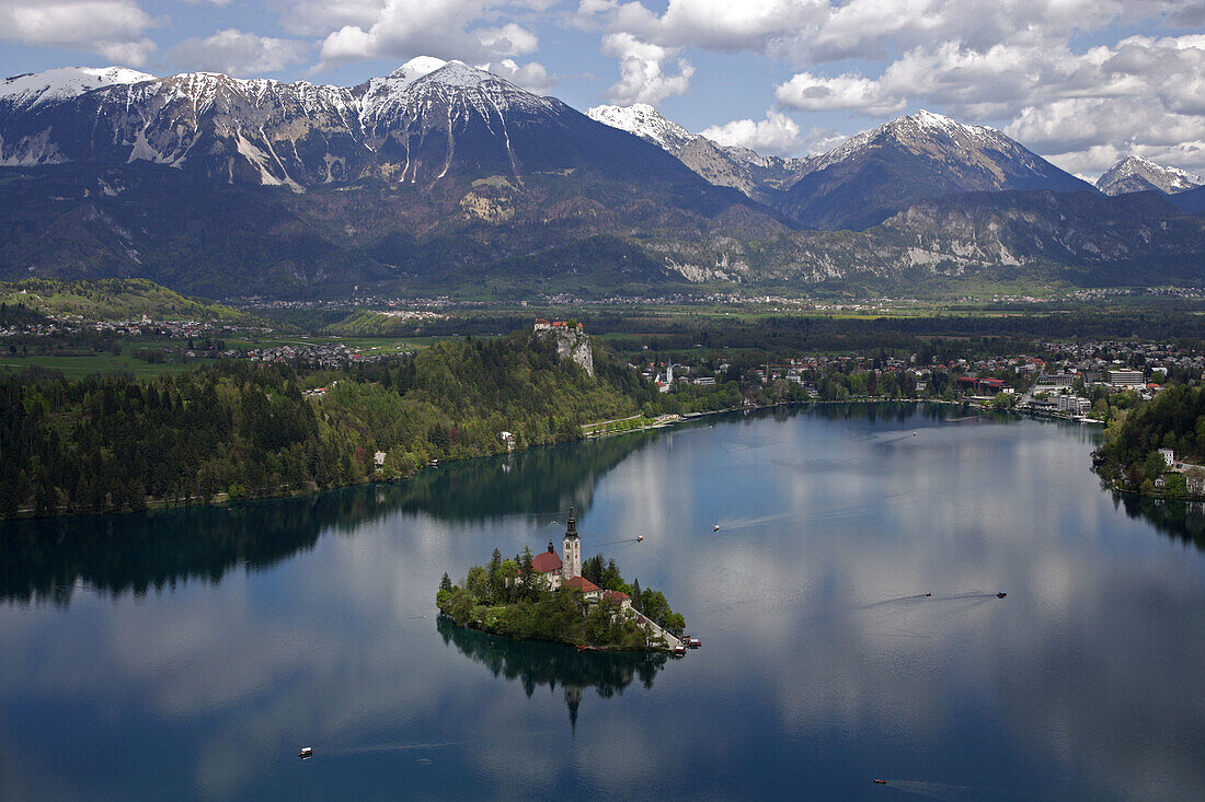 Bled, Lake Bled, Bled Island, Church of the Assumption, Bled Castle, Karavanke Mountains, Slovenia