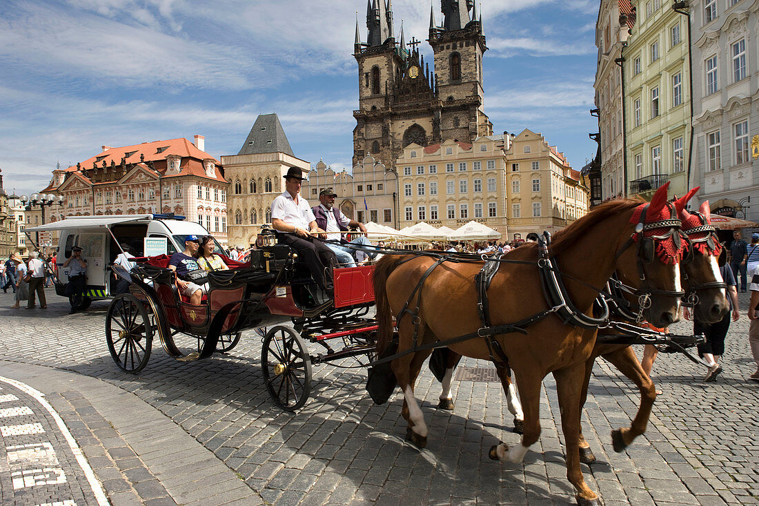 Horse drawn carriage old town square stare mesto old town. Prague. Czech Republic.