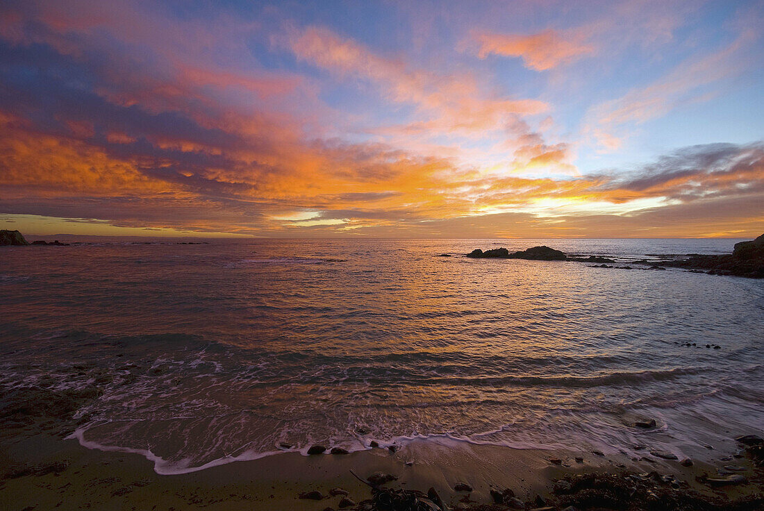 Sunrise at Moeraki Peninsula, South Island, New Zealand