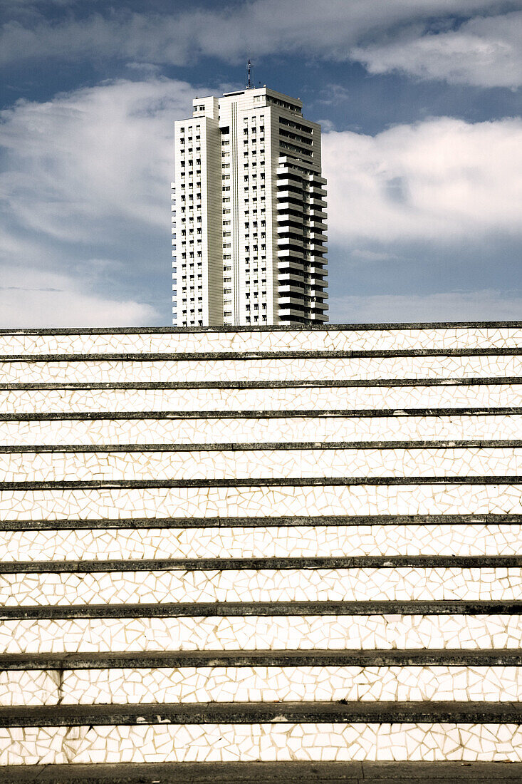 Building, City of Arts and Sciences by S. Calatrava. Valencia, Comunidad Valenciana, Spain