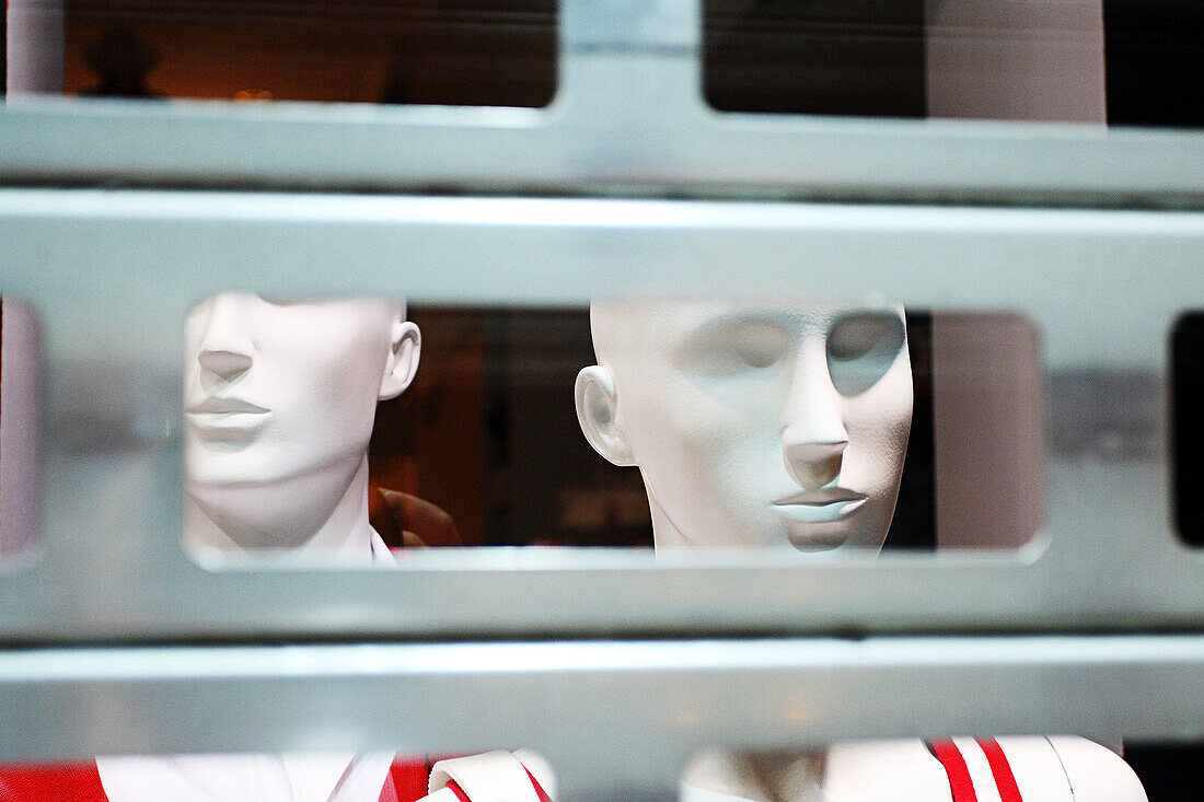 Manniquins in a closed shop
