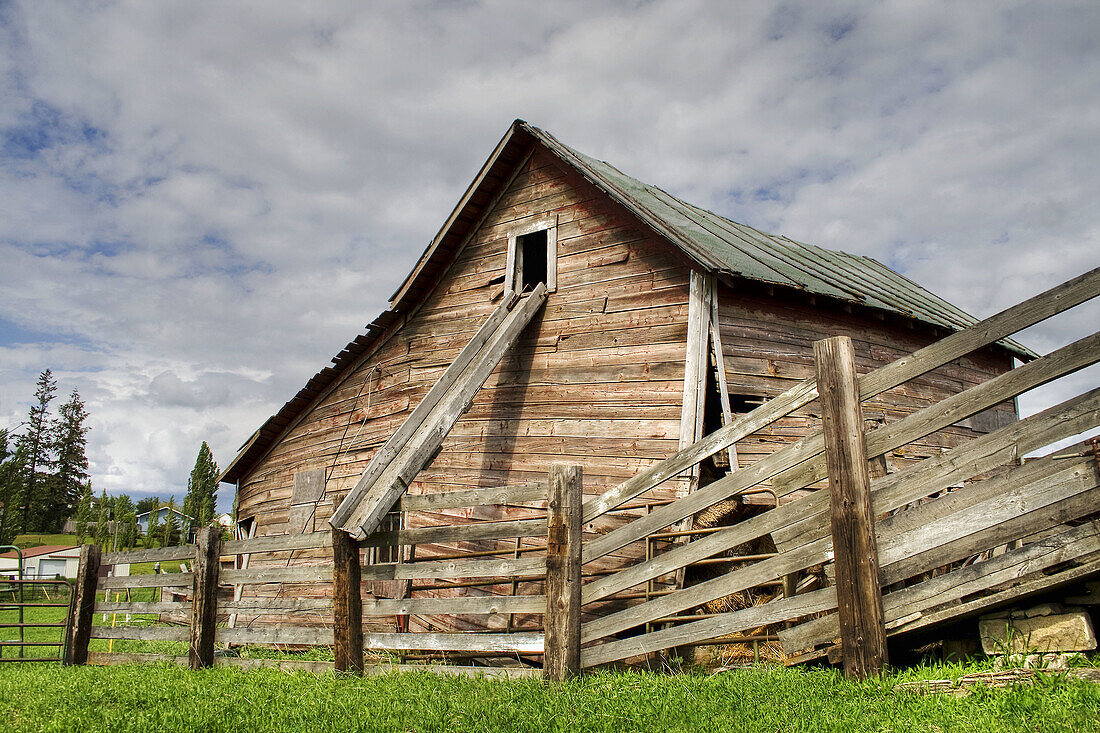 An old barn in Fairfield, Washington, USA
