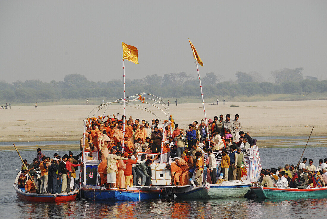 Funeral of Sadhu, India