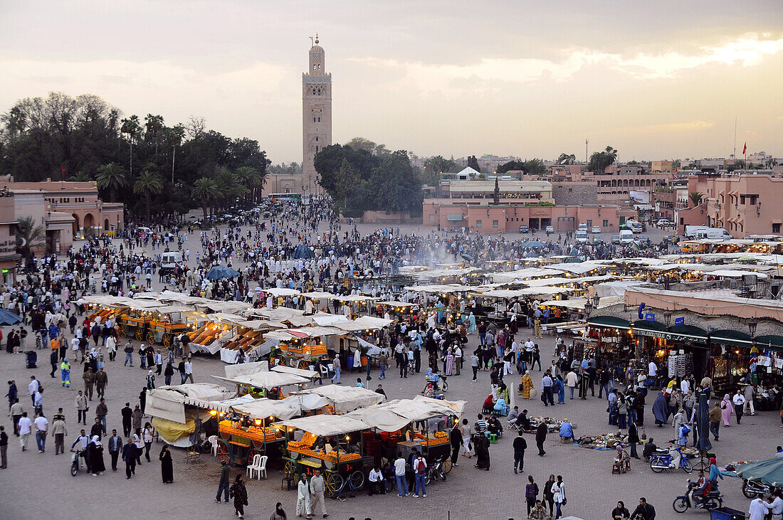 Crowd on the Place Jemaa el-Fna in the evening, Marrakesh, South Morocco, Morocco, Africa