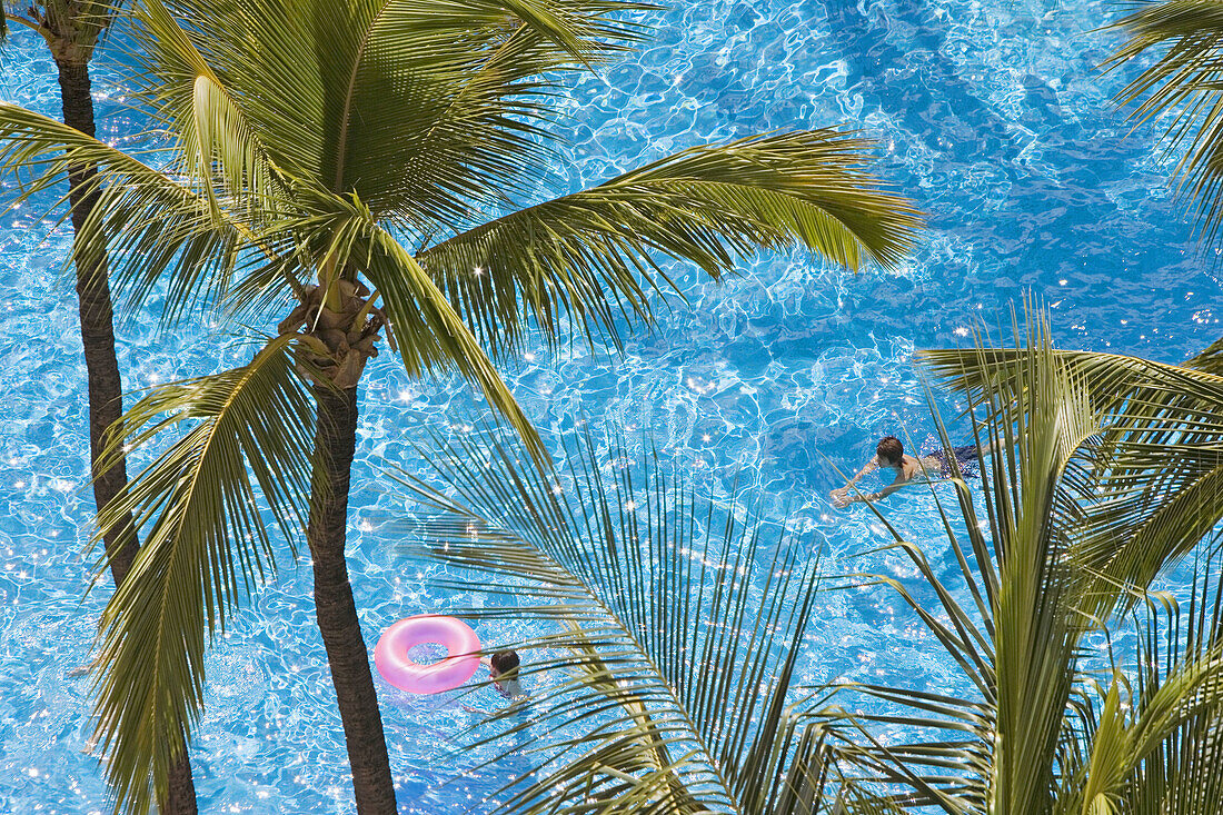 Westin Hotel swimming pool, Kaanapali, Maui, Hawaii, USA