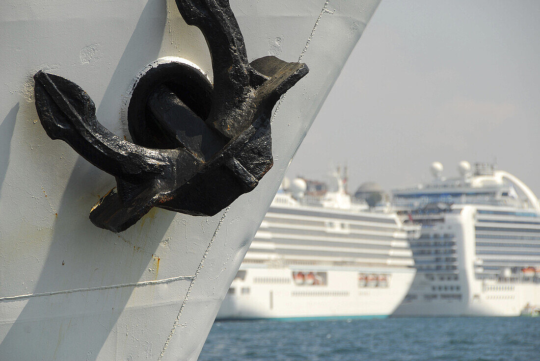 Ships at Eminönü, Istanbul, Turkey