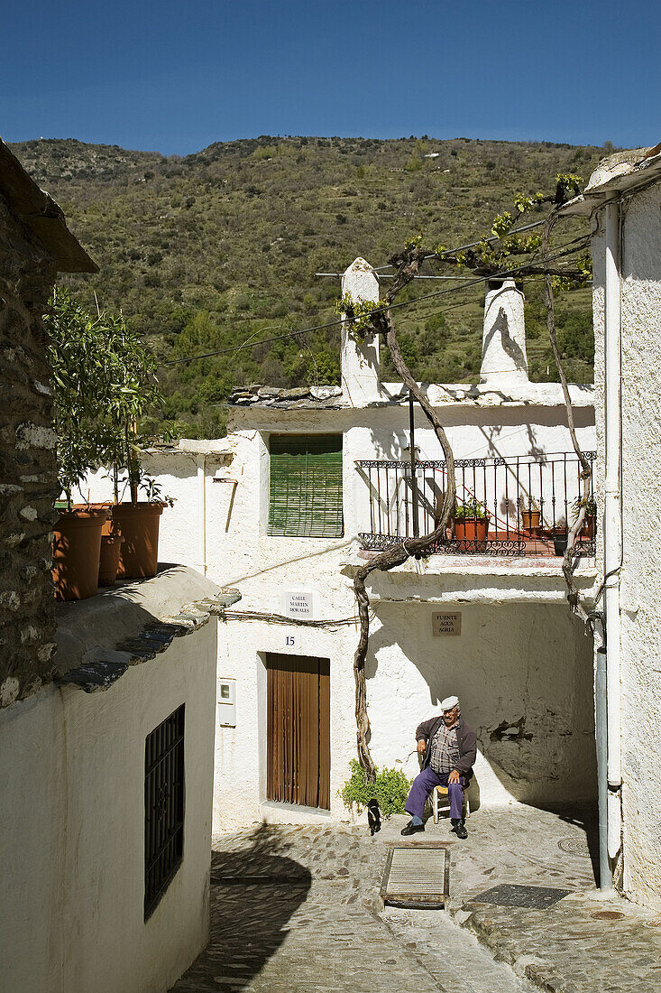 Street, Pampaneira in Barranco del Poqueira, Alpujarras. Granada province, Andalucia, Spain