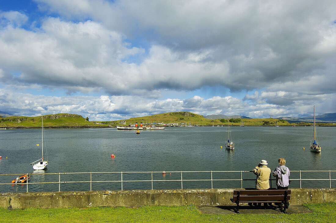 Tourists at Oban. West Highlands, Argyll & Bute, Scotland, UK