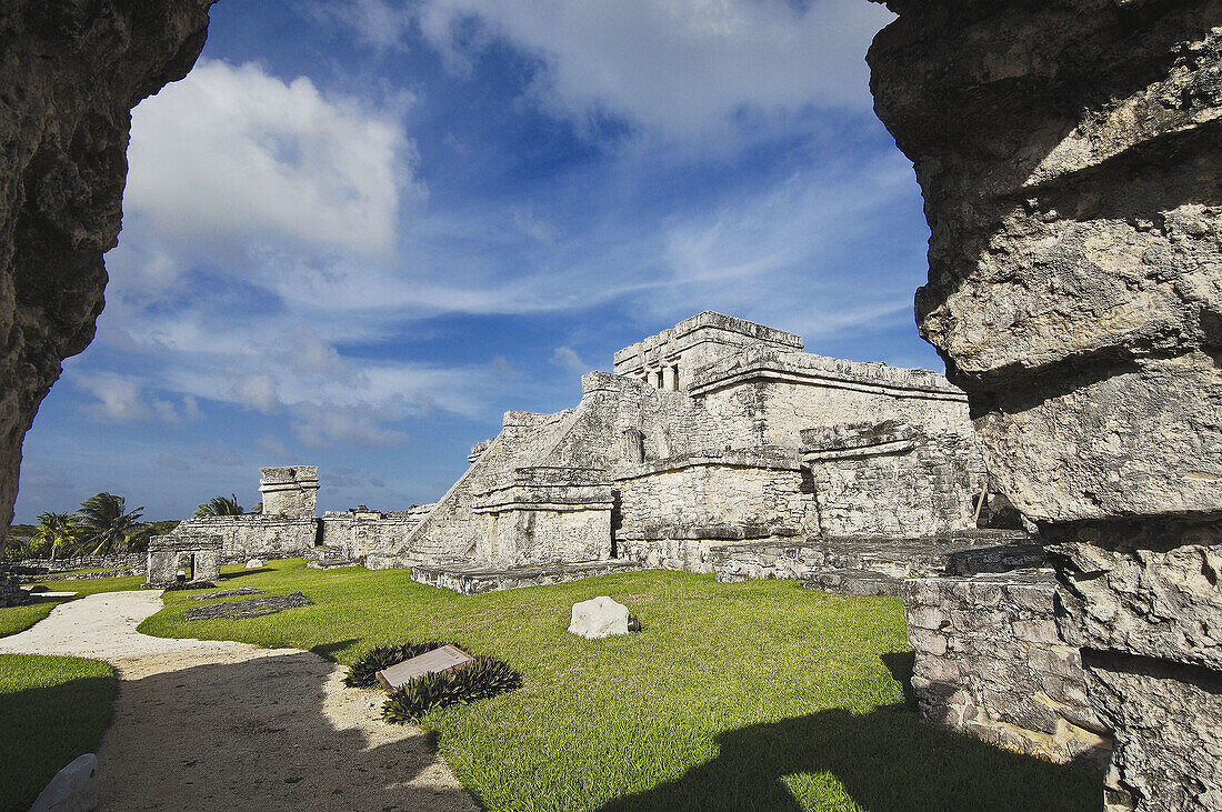 The Castle, Mayan ruins of Tulum (1200-1524). Quintana Roo, Yucatan Peninsula, Mexico