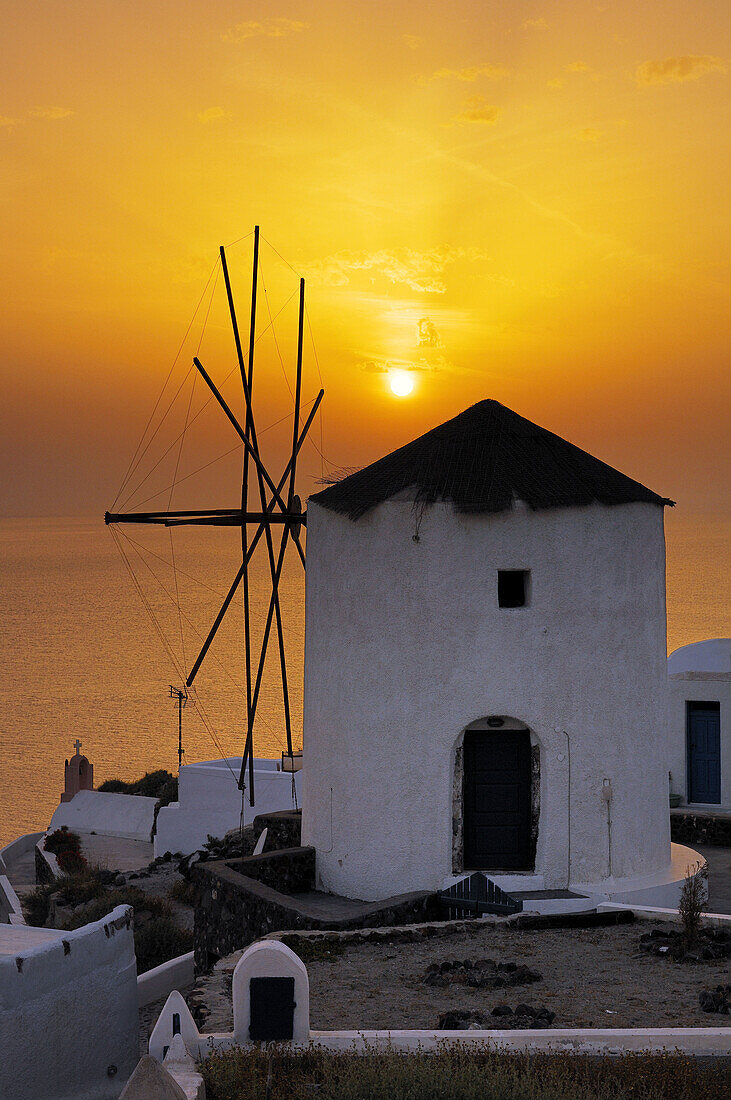 Greece, Island, Santorini, Sunset, Thera, Thira, Windmill, N45-764356, agefotostock