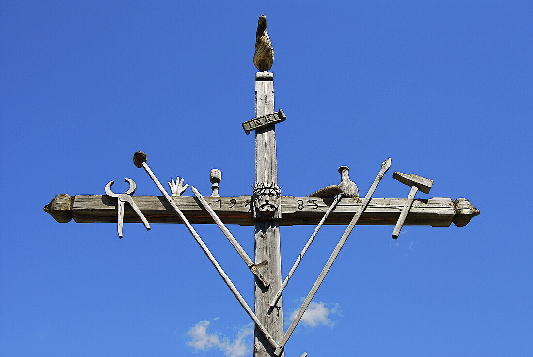 Cross, Saint-Véran, Queyras Regional Natural Park. Hautes-Alpes, France