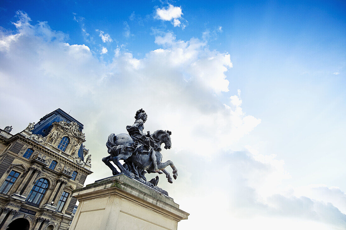 Architecture, Building, Buildings, cities, city, Cloud, Clouds, Color, Colour, Daytime, Equestrian, Europe, exterior, France, From below, Low angle, Low angle view, Monument, Monuments, outdoor, outdoors, outside, Paris, Sculpture, Skies, Sky, Statue, Sta