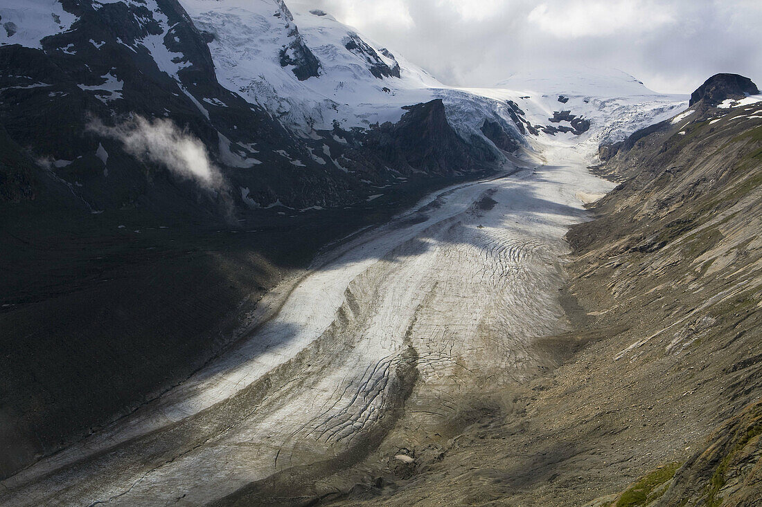 Glacier Pasterzen, GroBglockner, Hohe Tauern National Park, Austrian Alps, Austria, Europe.
