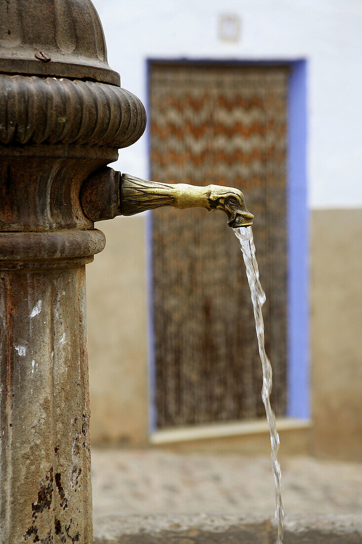 Fontaine in Ain, Castellon