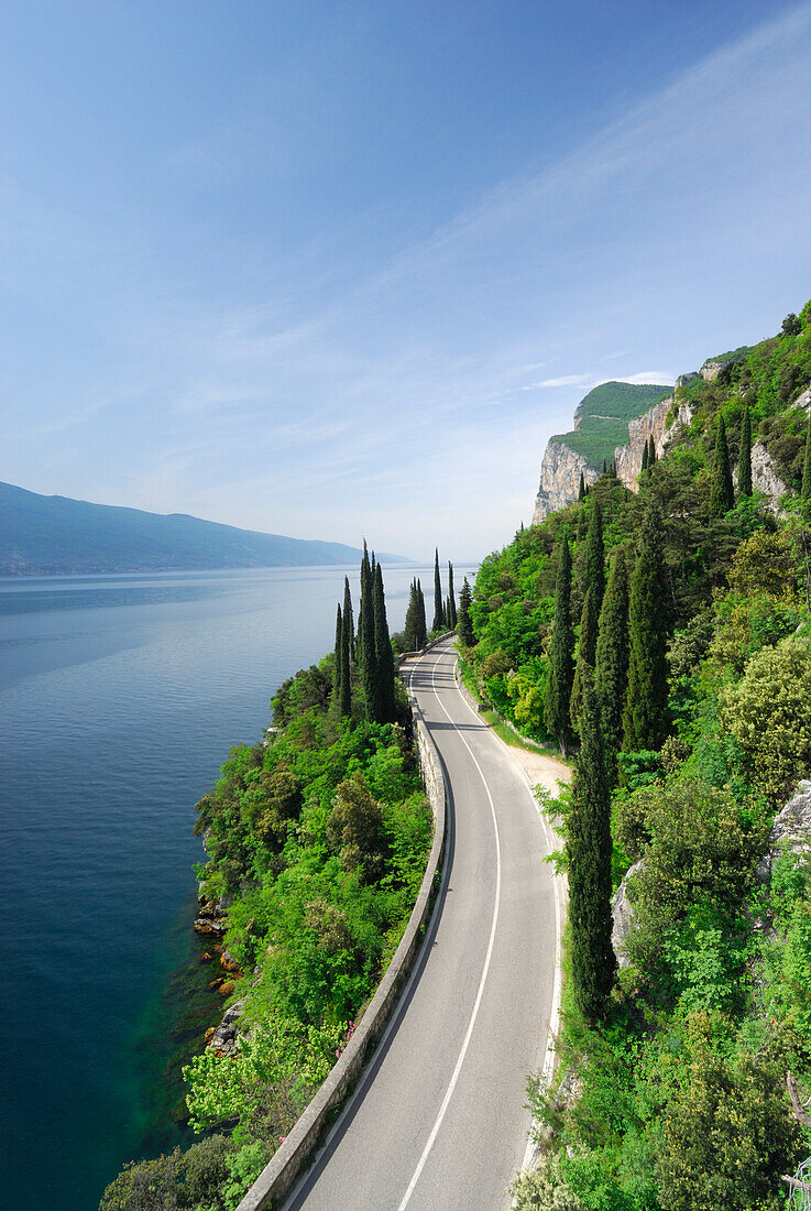 Uferstraße am Gardasee, Lombardei, Italien