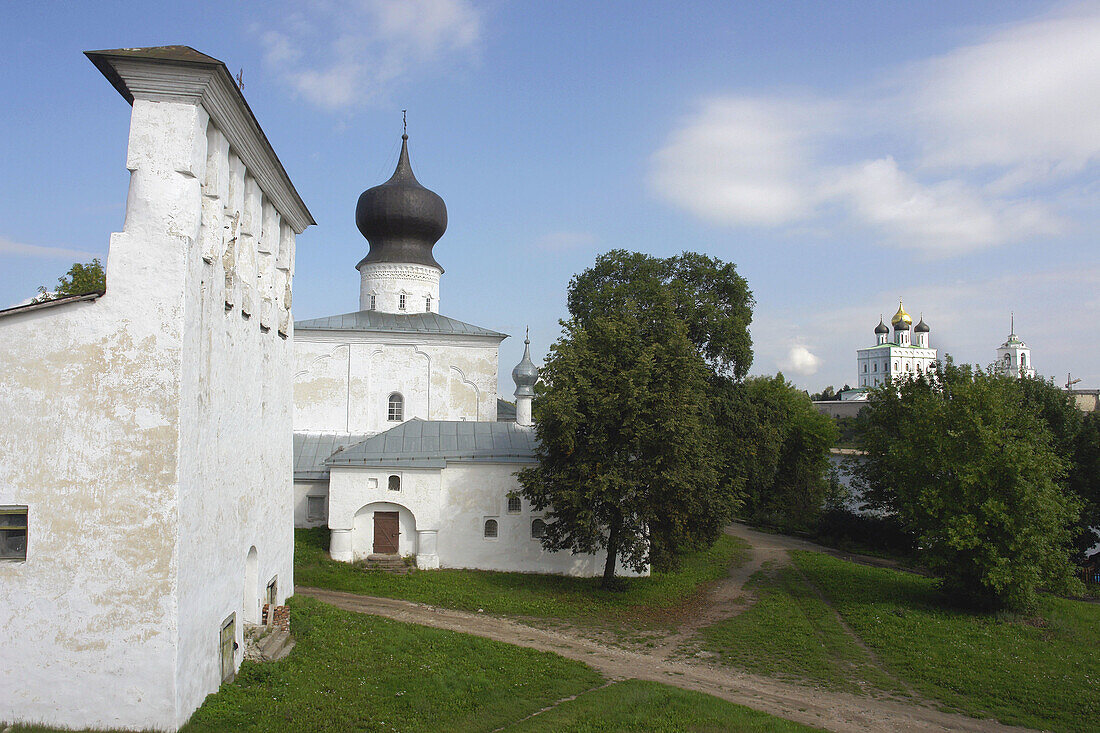 RUSSIA  Uspenski church on the ferry, Pskov