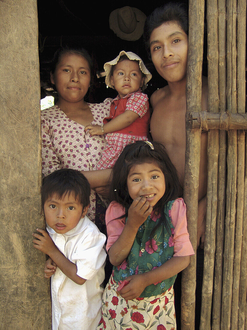 HONDURAS  Family of Copan