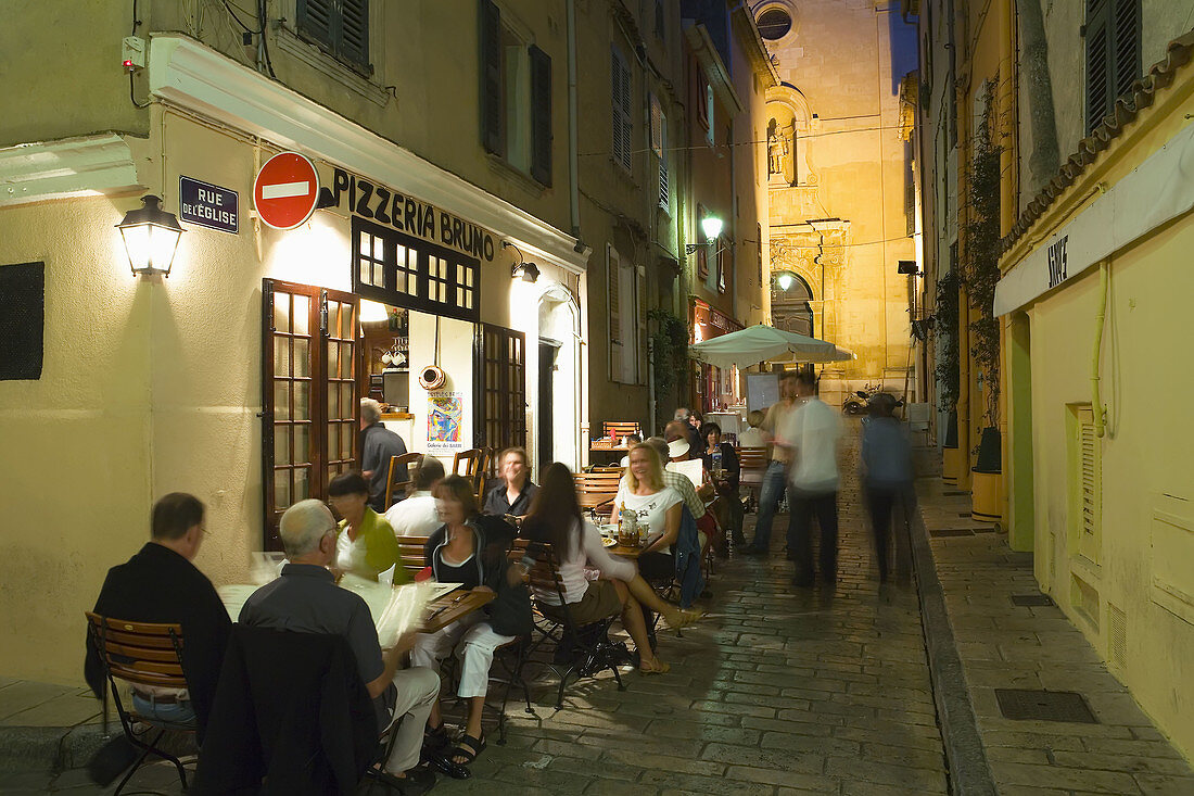 Restaurant at night, St Tropez. Côte dAzur, French Riviera, France