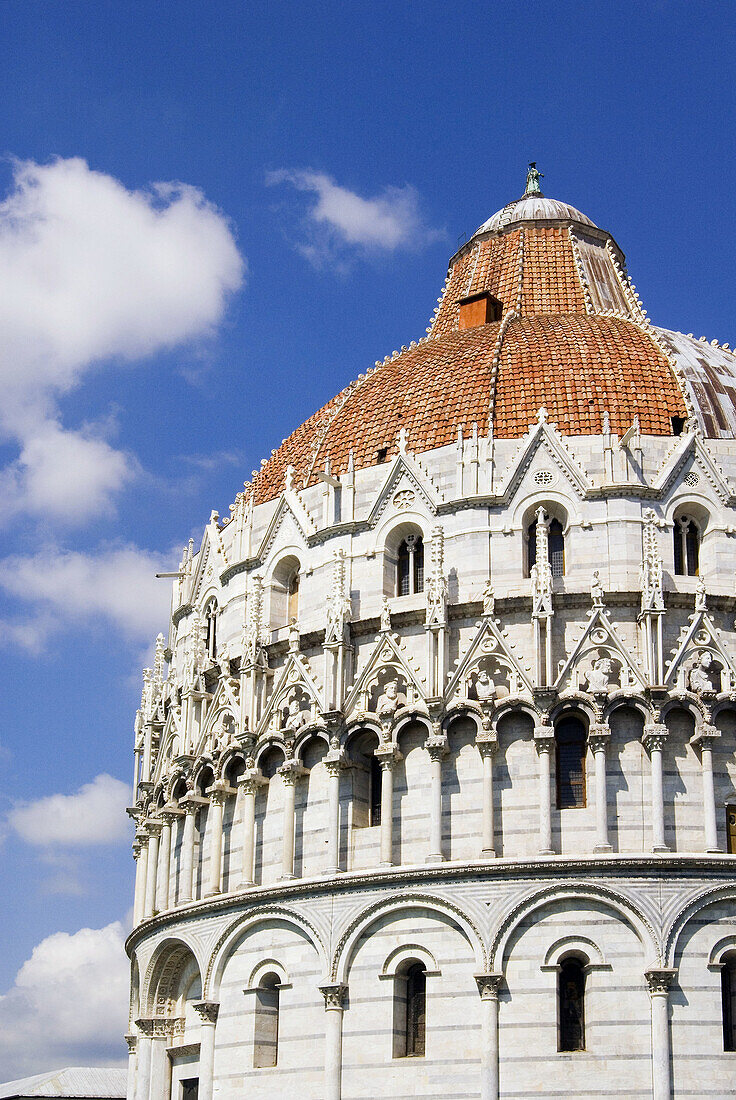 Baptistery, Piazza dei Miracoli, UNESCO World Heritage Site, Pisa, Tuscany, Italy
