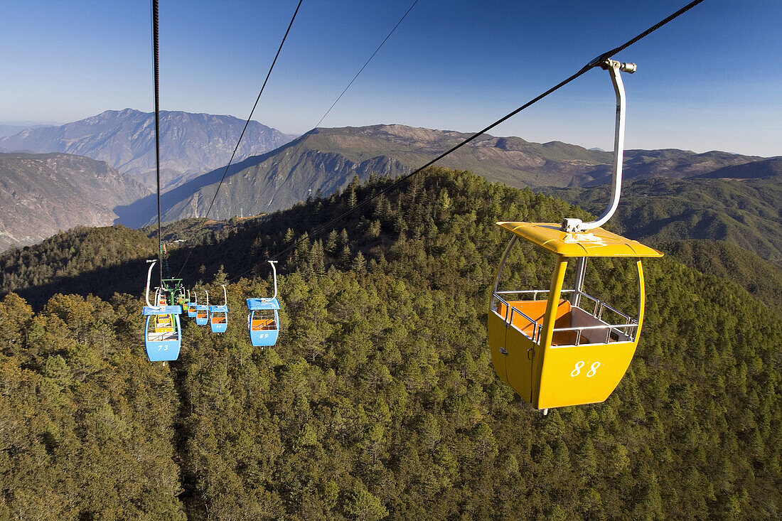 Maoniuping (Yak Meadow) cable car, Yulong Xueshan Mountain, Lijiang, Yunnan Province, China