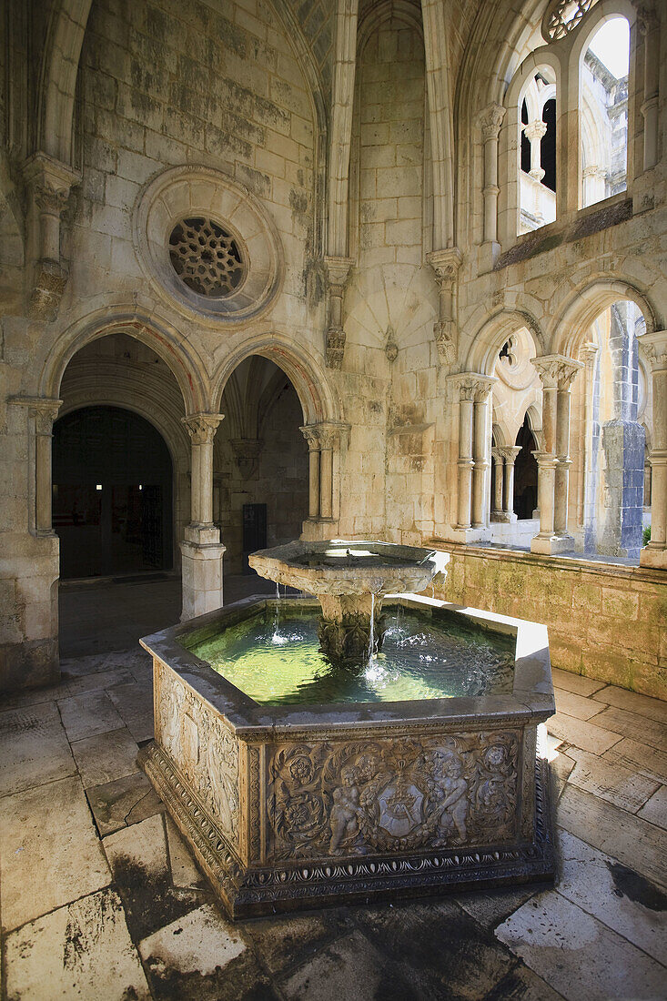 Cloister of Silence, Santa Maria de Alcobaça Monastery UNESCO World Heritage, Alcobaça, Estremadura, Portugal