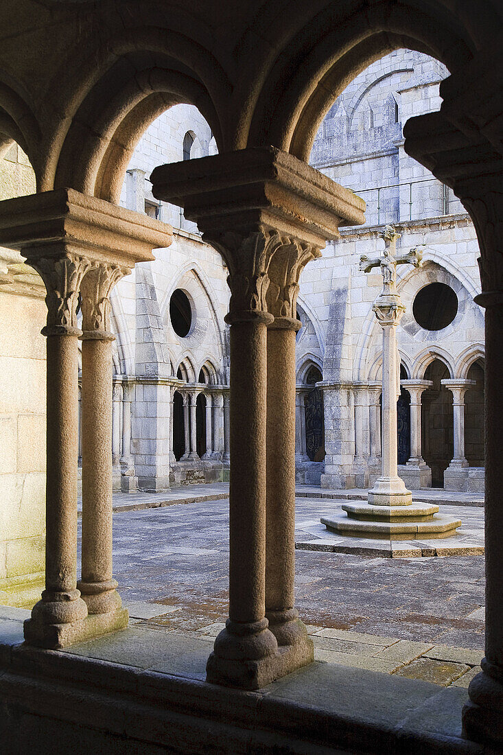 Sé Cathedral cloisters, Porto Old Town UNESCO World Heritage, Portugal