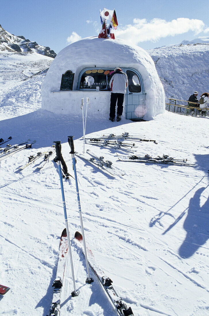 Igloo snow bar, Skiing, Winter, Sella, Seiseralm, Dolomites, South Tyrol, Italy
