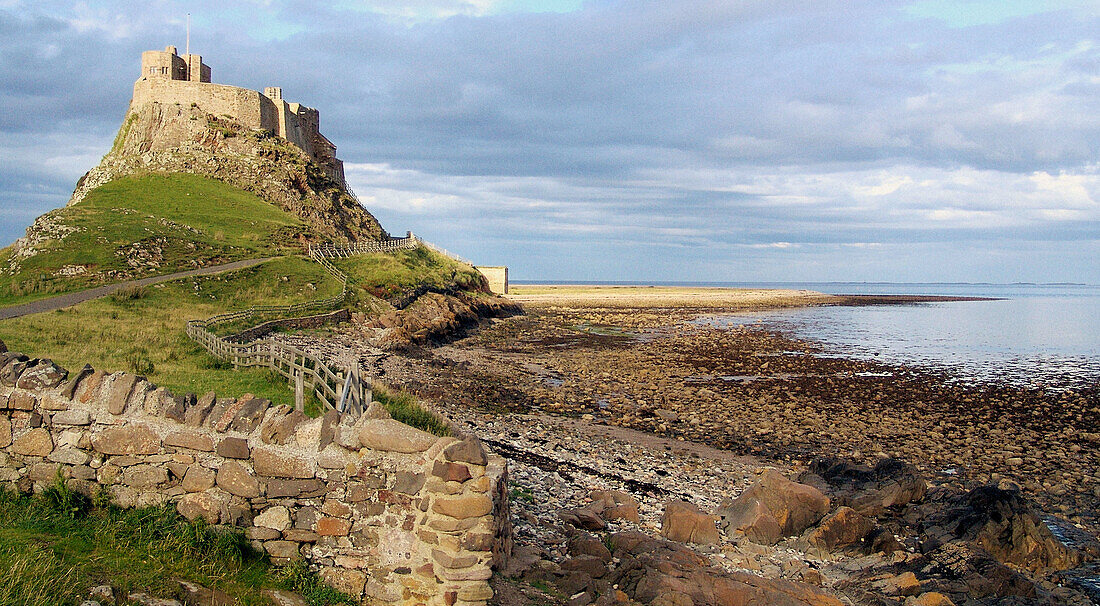 Castle, Holy island